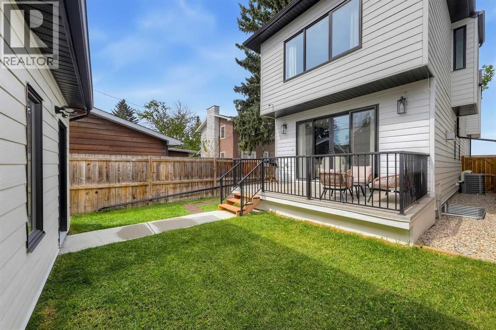 7341 37 Avenue Nw, Calgary, Alberta  T3B 1W7 - Photo 43 - A2343323