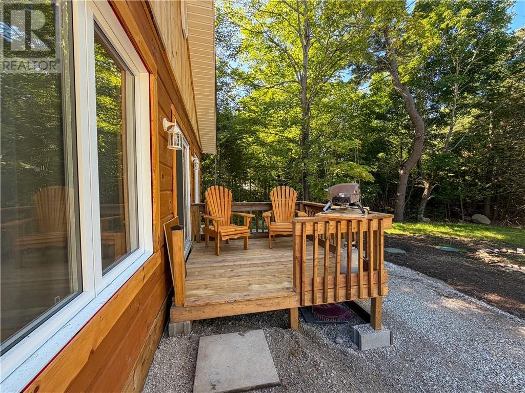 135 Lakeshore Road photo 38
