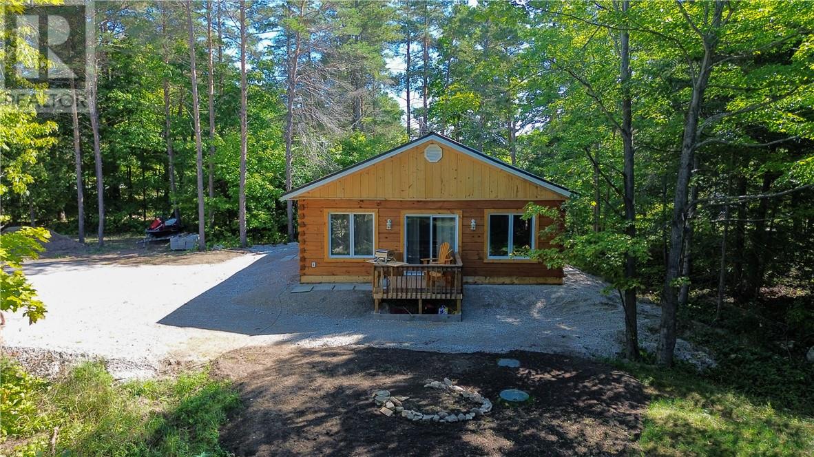 135 Lakeshore Road photo 45