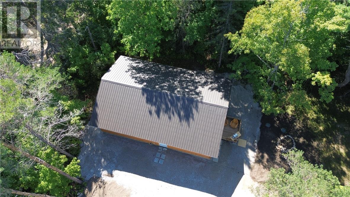 135 Lakeshore Road photo 44