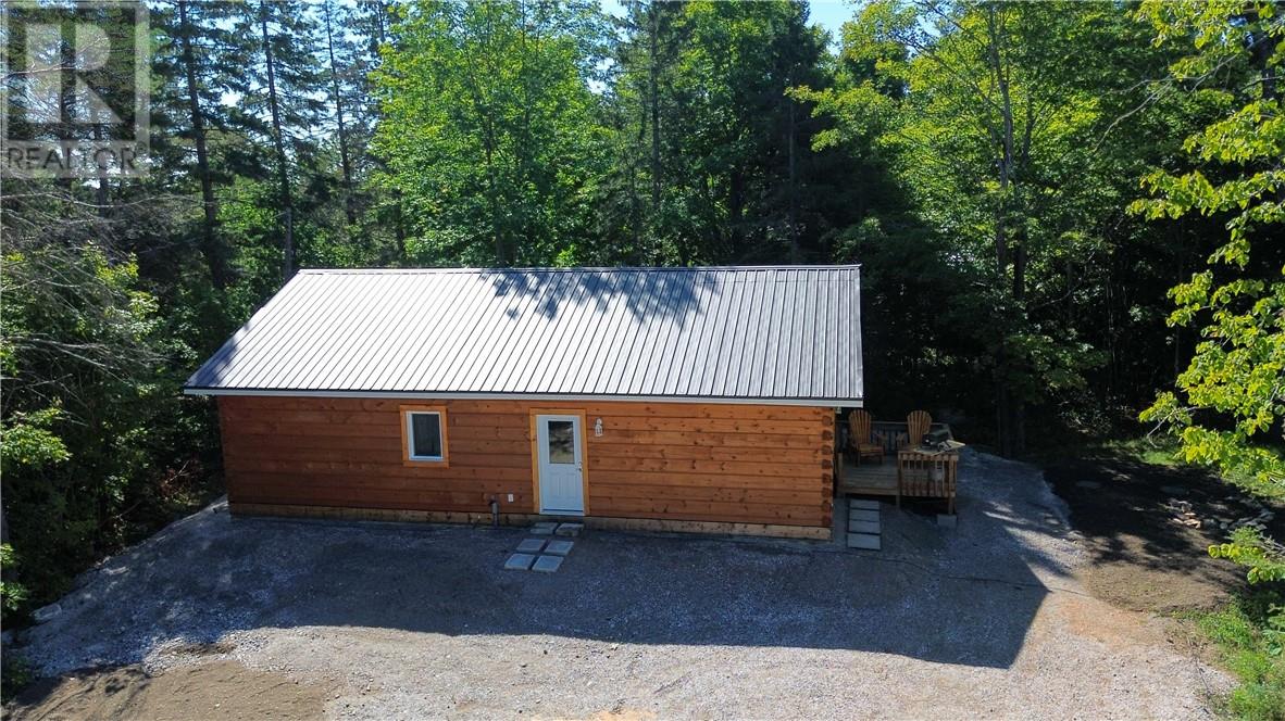 135 Lakeshore Road photo 42