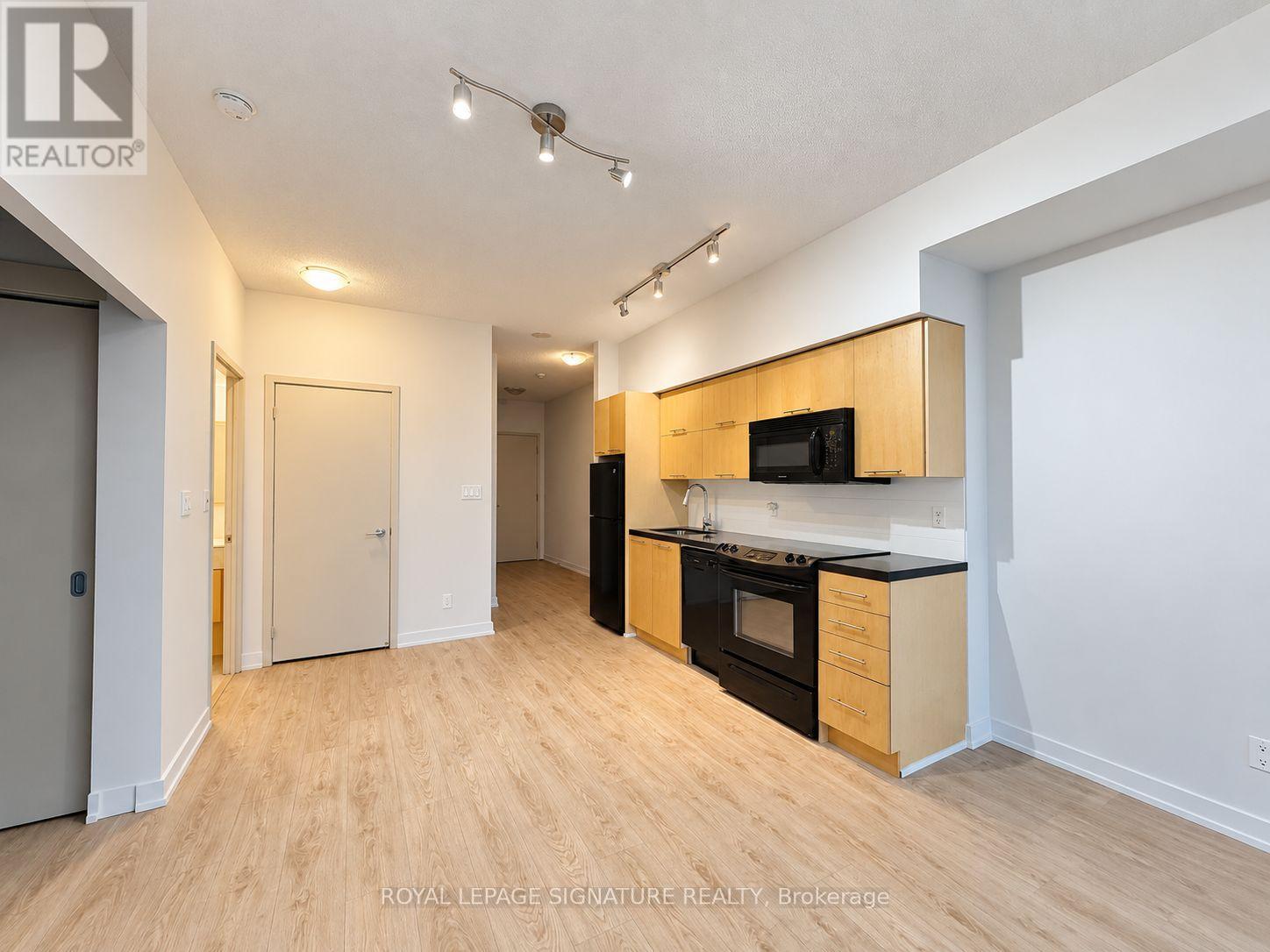 1809 - 126 Simcoe Street, Toronto, Ontario M5H 4E6 - Photo 4 - C13771082