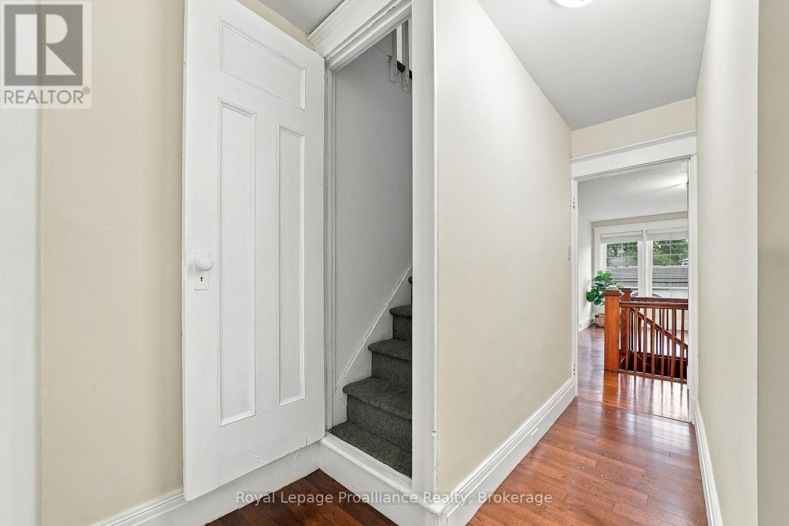 31 Grove Street, Belleville (Belleville Ward), Ontario  K8P 1W1 - Photo 37 - X13773446