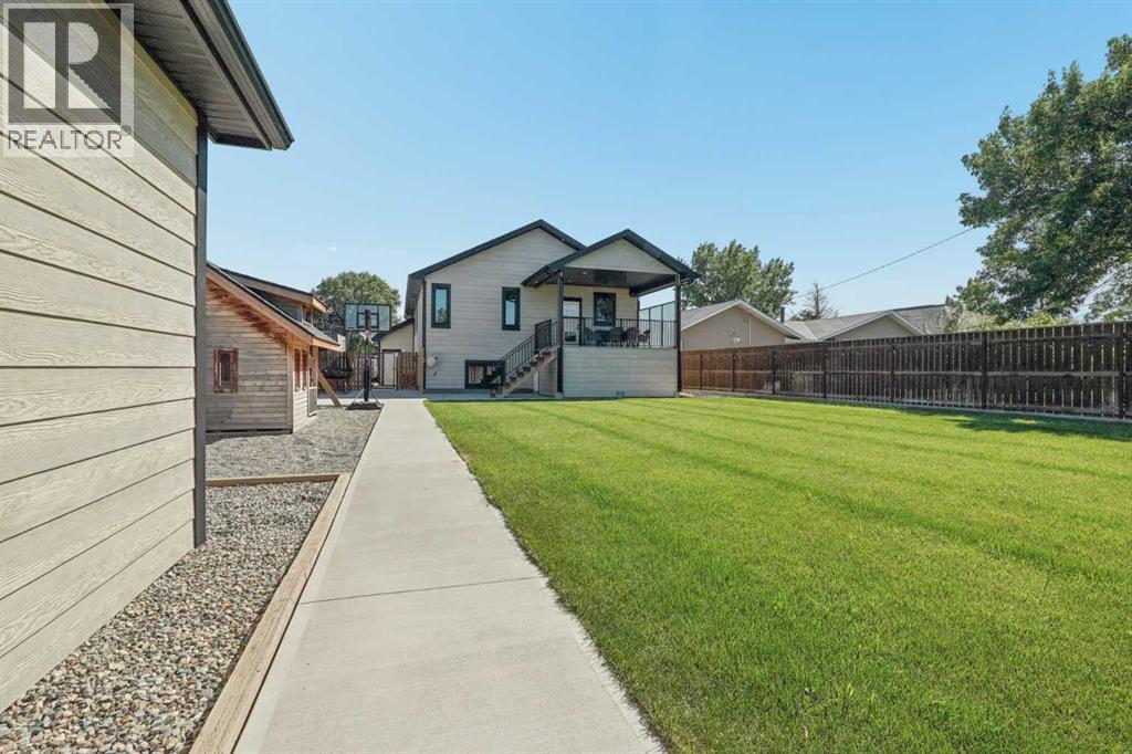 552 Rogers Avenue, Picture Butte, Alberta  T0K 1V0 - Photo 48 - A2327244