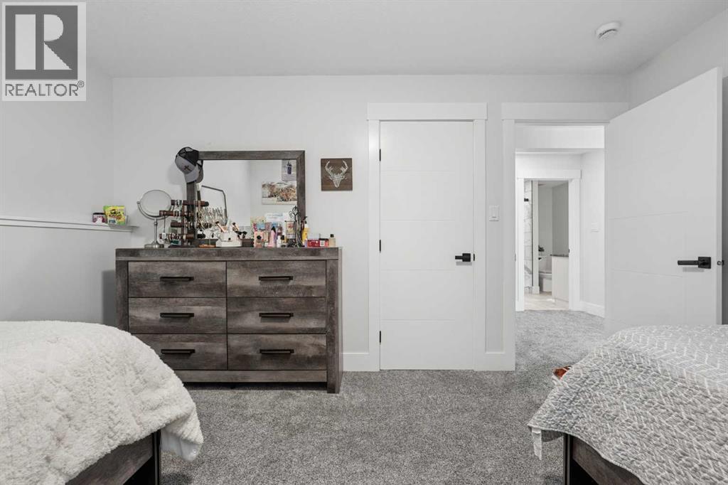 552 Rogers Avenue, Picture Butte, Alberta  T0K 1V0 - Photo 40 - A2327244