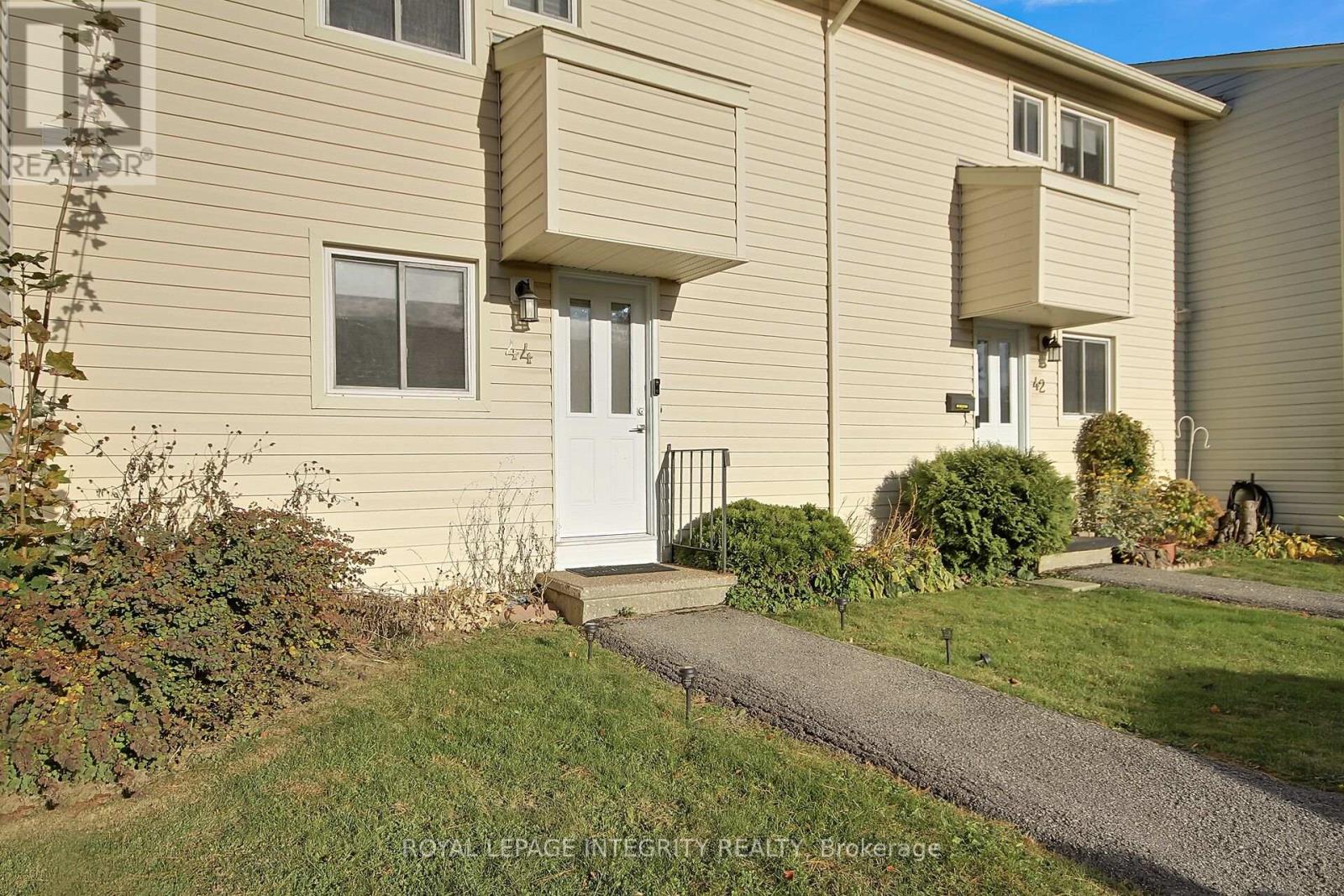 29 - 44 Thistledown Court, Ottawa, Ontario  K2J 1M9 - Photo 2 - X13773362