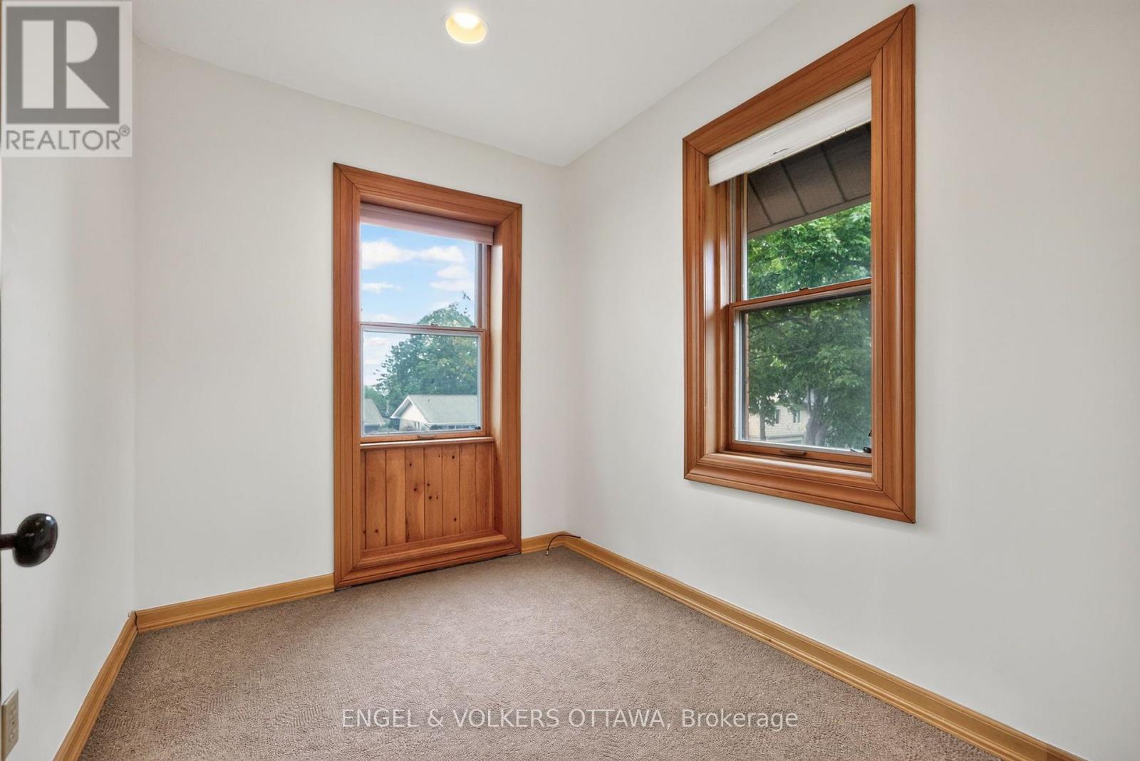 2241 Old Lilac Lane, Ottawa, Ontario  K1H 6H6 - Photo 27 - X13773498