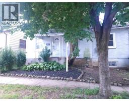 9 WOODLAND Avenue, St. Catharines, Ontario