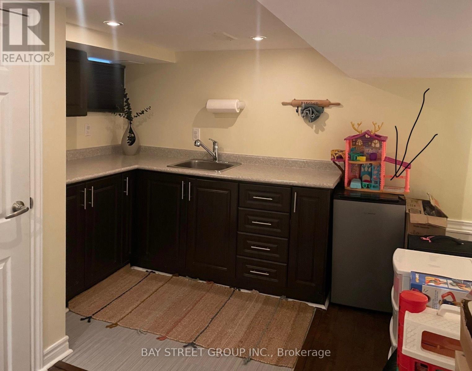Main & Lower - 48 Braemar Avenue, Toronto, Ontario  M5P 2L2 - Photo 21 - C13773370