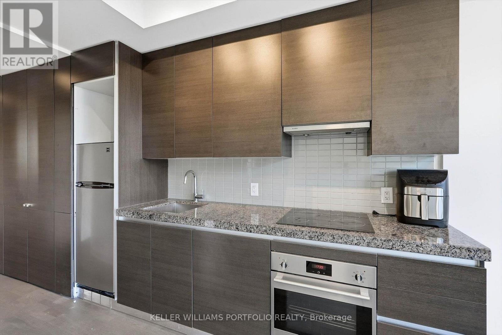 1319 - 629 King Street W, Toronto, Ontario  M5V 0G9 - Photo 13 - C13773444
