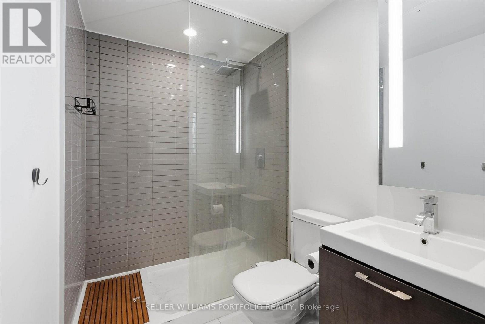 1319 - 629 King Street W, Toronto, Ontario  M5V 0G9 - Photo 19 - C13773444
