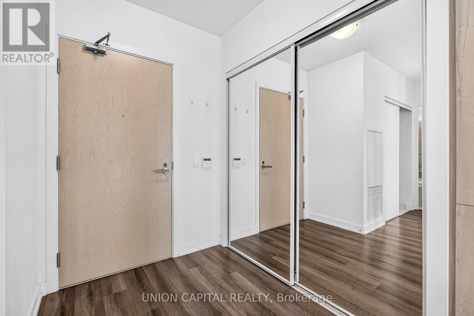 909 - 138 Downes Street, Toronto, Ontario  M5E 0E4 - Photo 4 - C13773506