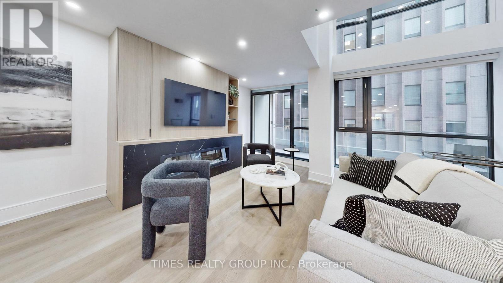 504 - 80 Cumberland Street, Toronto (Annex), Ontario  M5R 3V1 - Photo 2 - C13773536