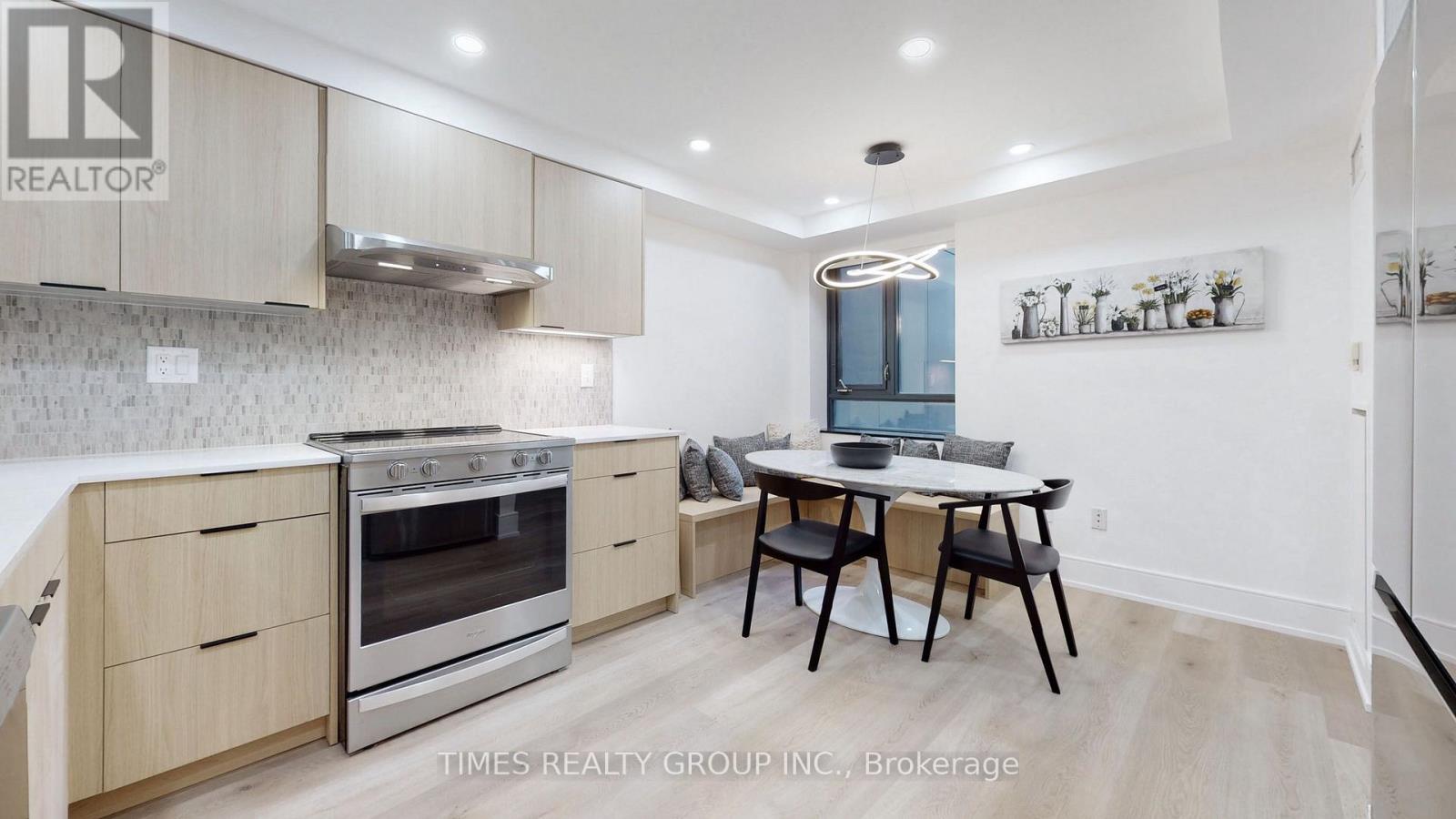 504 - 80 Cumberland Street, Toronto (Annex), Ontario  M5R 3V1 - Photo 23 - C13773536