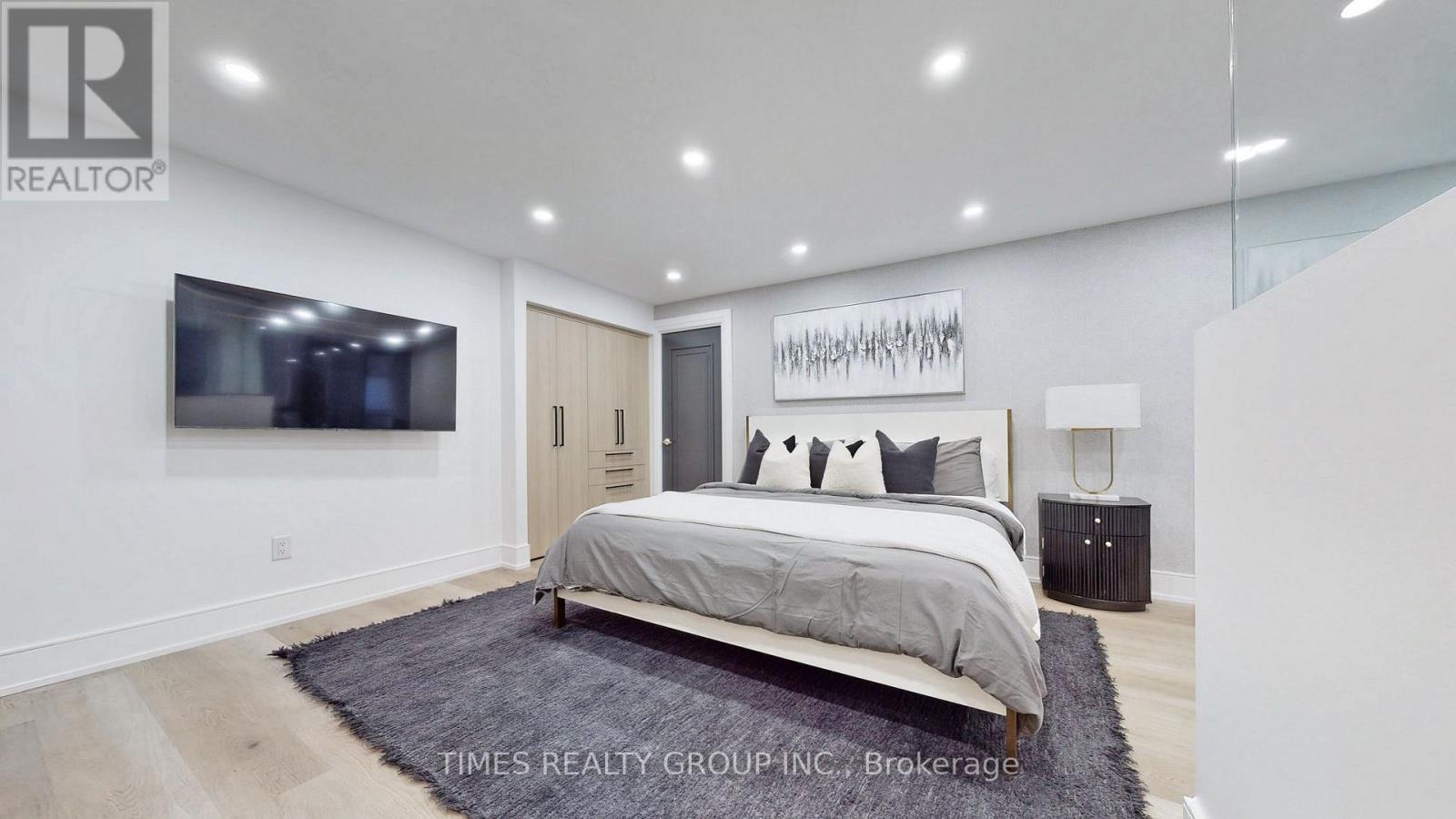 504 - 80 Cumberland Street, Toronto (Annex), Ontario  M5R 3V1 - Photo 4 - C13773536