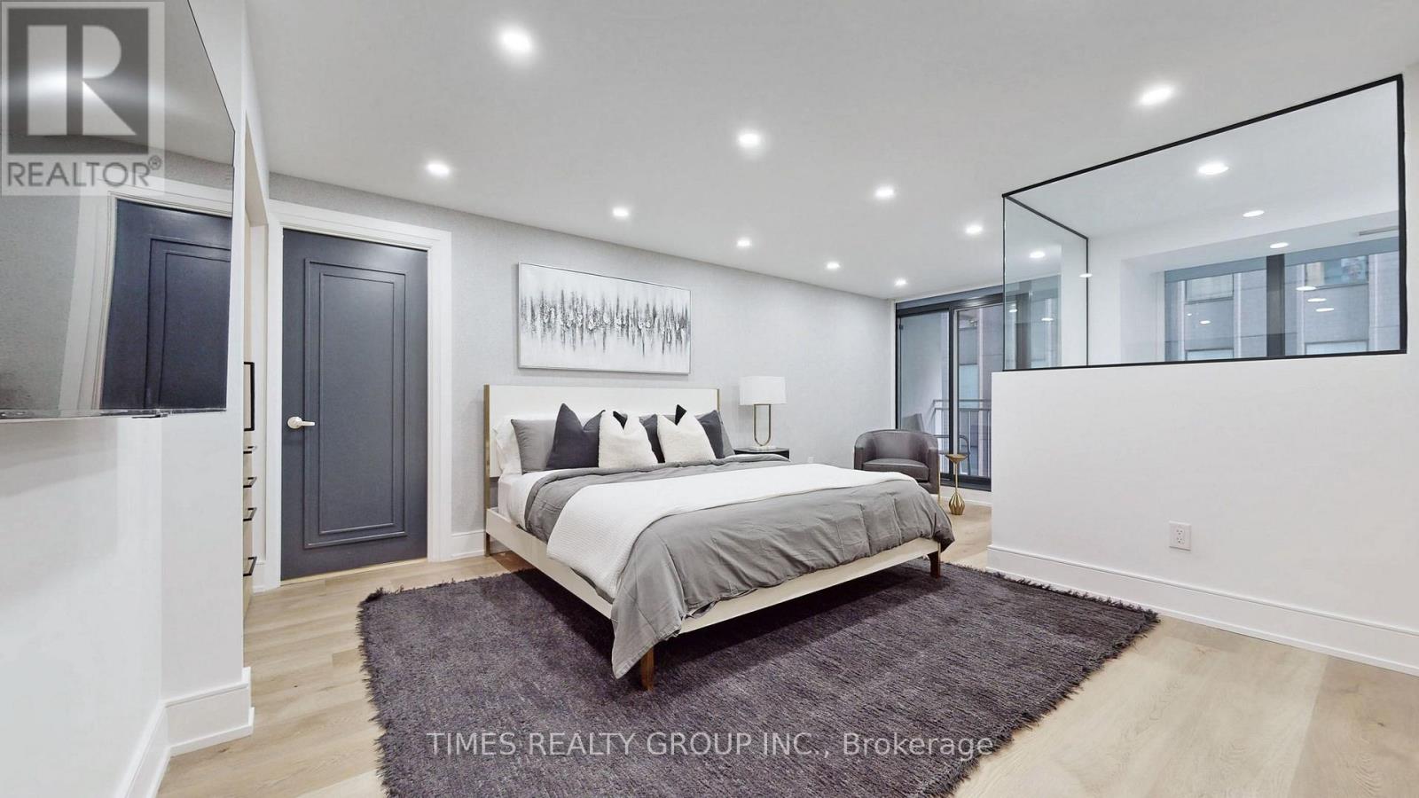 504 - 80 Cumberland Street, Toronto (Annex), Ontario  M5R 3V1 - Photo 5 - C13773536