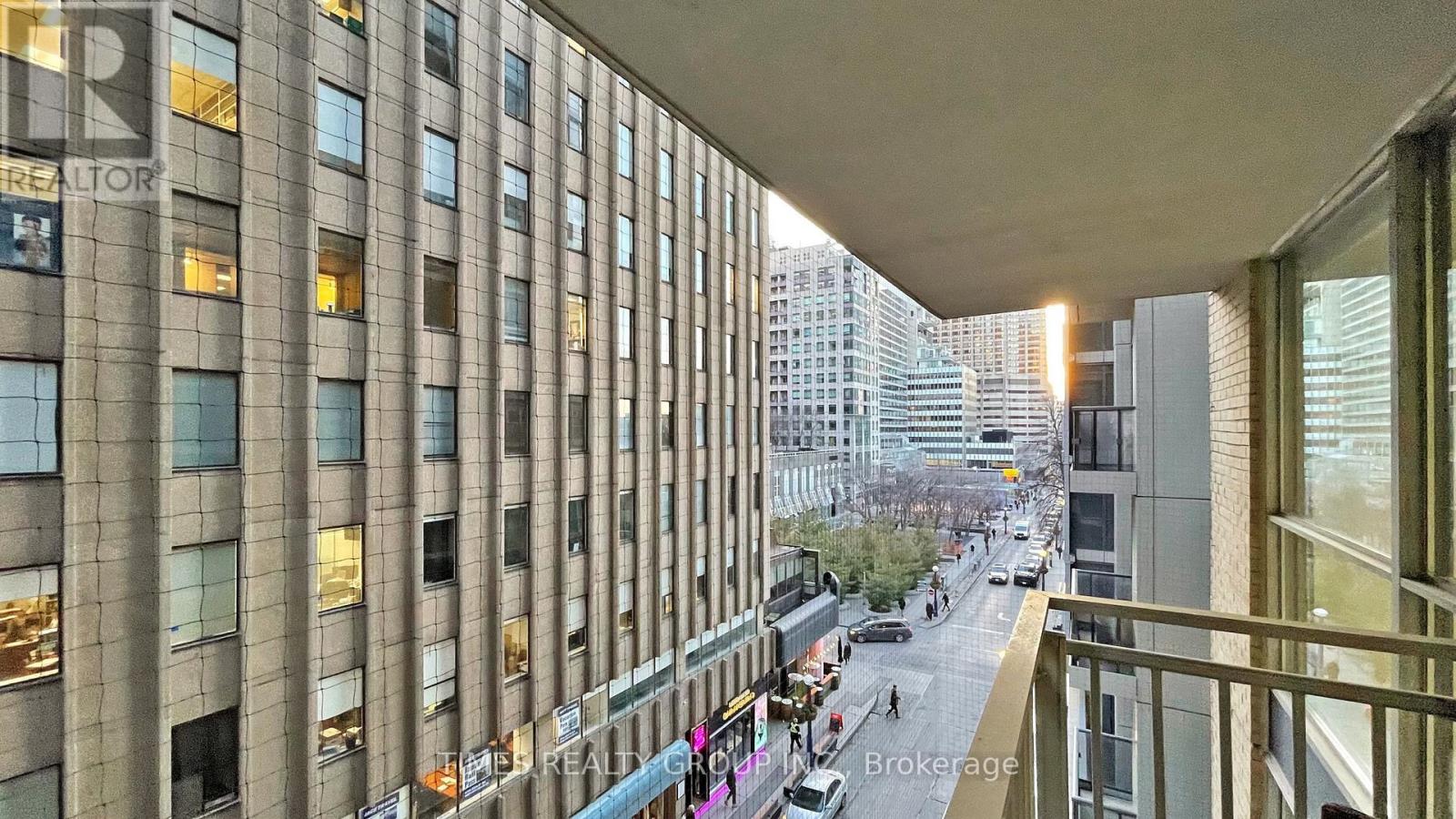 504 - 80 Cumberland Street, Toronto (Annex), Ontario  M5R 3V1 - Photo 8 - C13773536