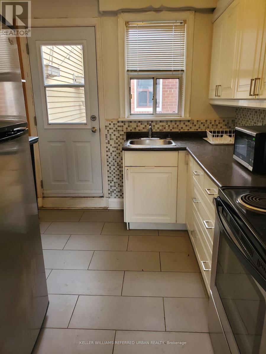 Unit 1 - 2017 Avenue Road, Toronto (Bedford Park-Nortown), Ontario  M5M 4A5 - Photo 3 - C13773558