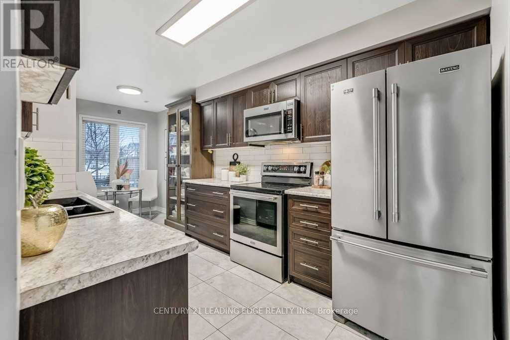 25 Mondeo Drive, Toronto, Ontario  M1P 5B6 - Photo 13 - E13773474