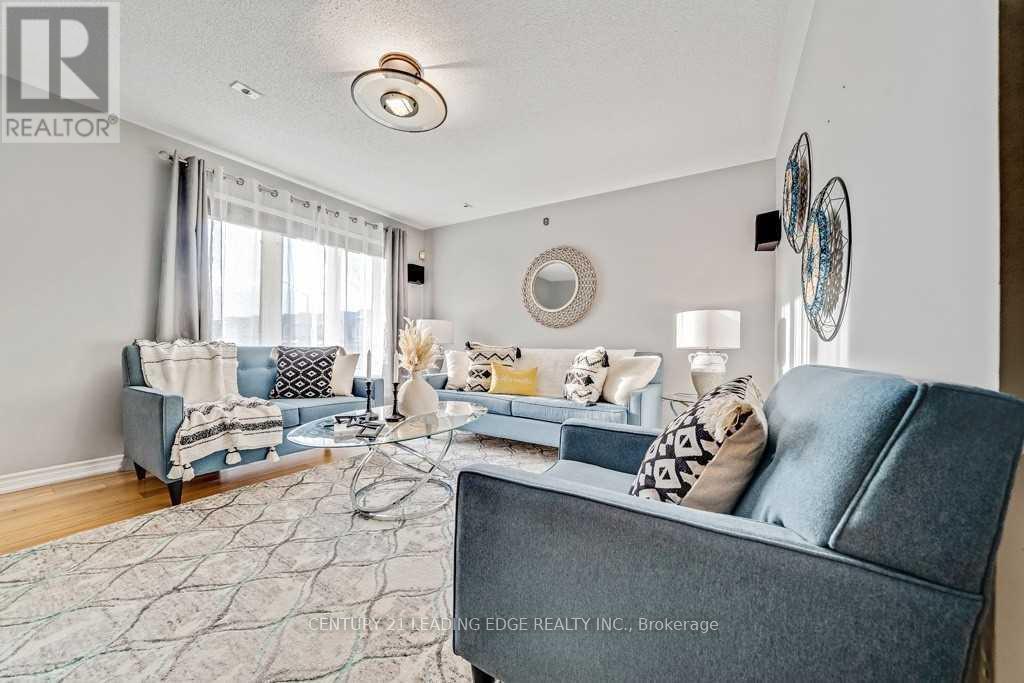 25 Mondeo Drive, Toronto, Ontario  M1P 5B6 - Photo 16 - E13773474