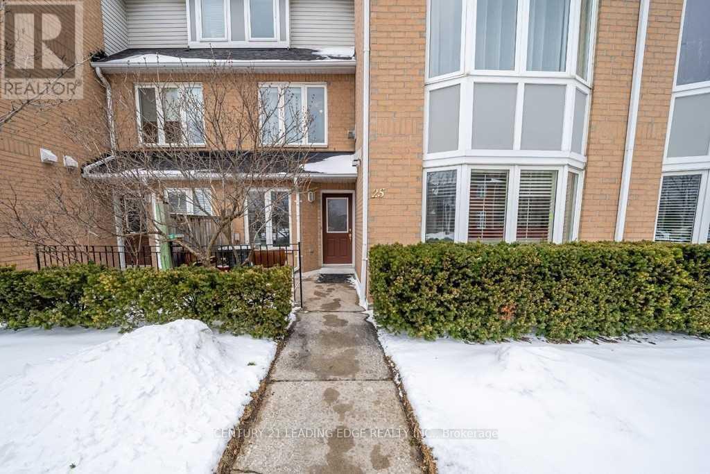 25 Mondeo Drive, Toronto, Ontario  M1P 5B6 - Photo 3 - E13773474