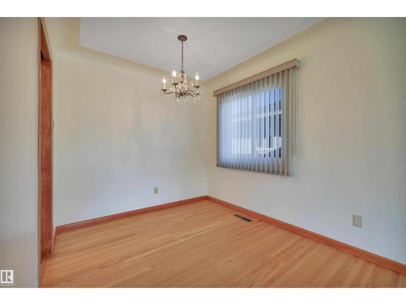 Unknown Address, ,    - Photo 11 - E4508043