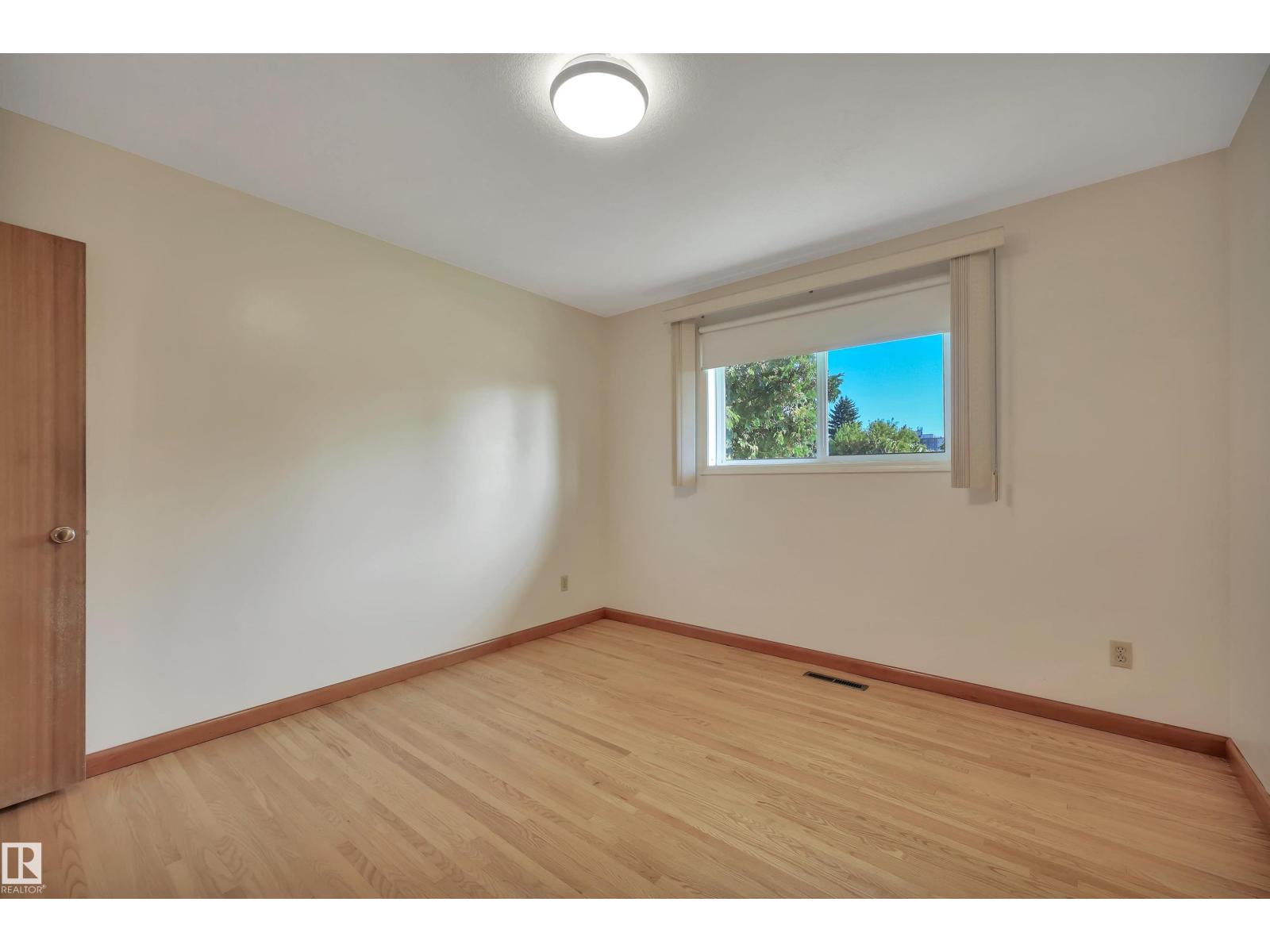 Unknown Address, ,    - Photo 19 - E4508043