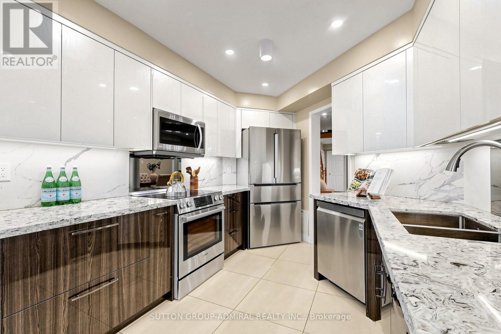 63 Katerina Avenue, Vaughan, Ontario  L4J 8H5 - Photo 11 - N13773456