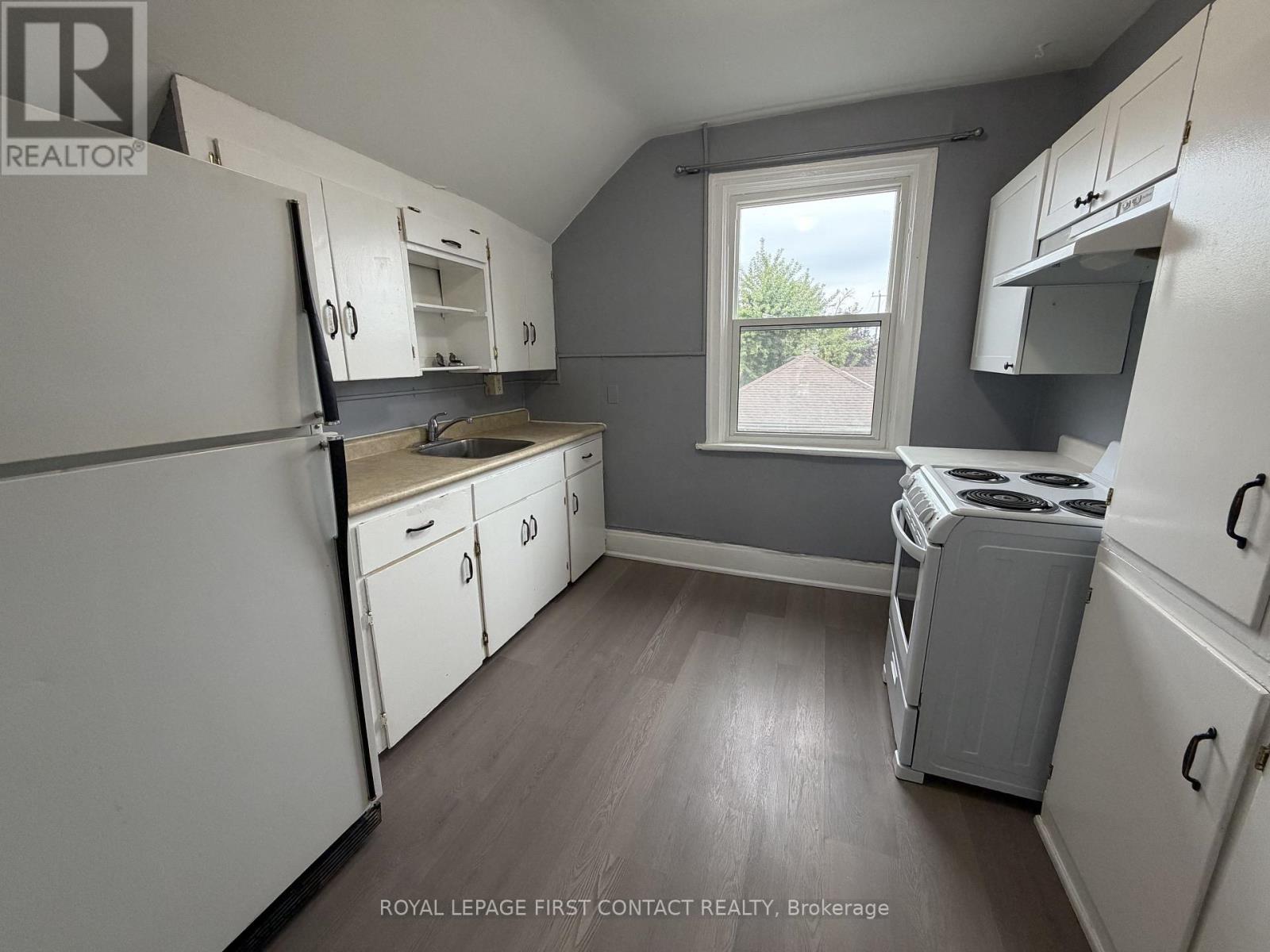 149 Mississaga Street W, Orillia, Ontario  L3V 3B2 - Photo 3 - S13773560