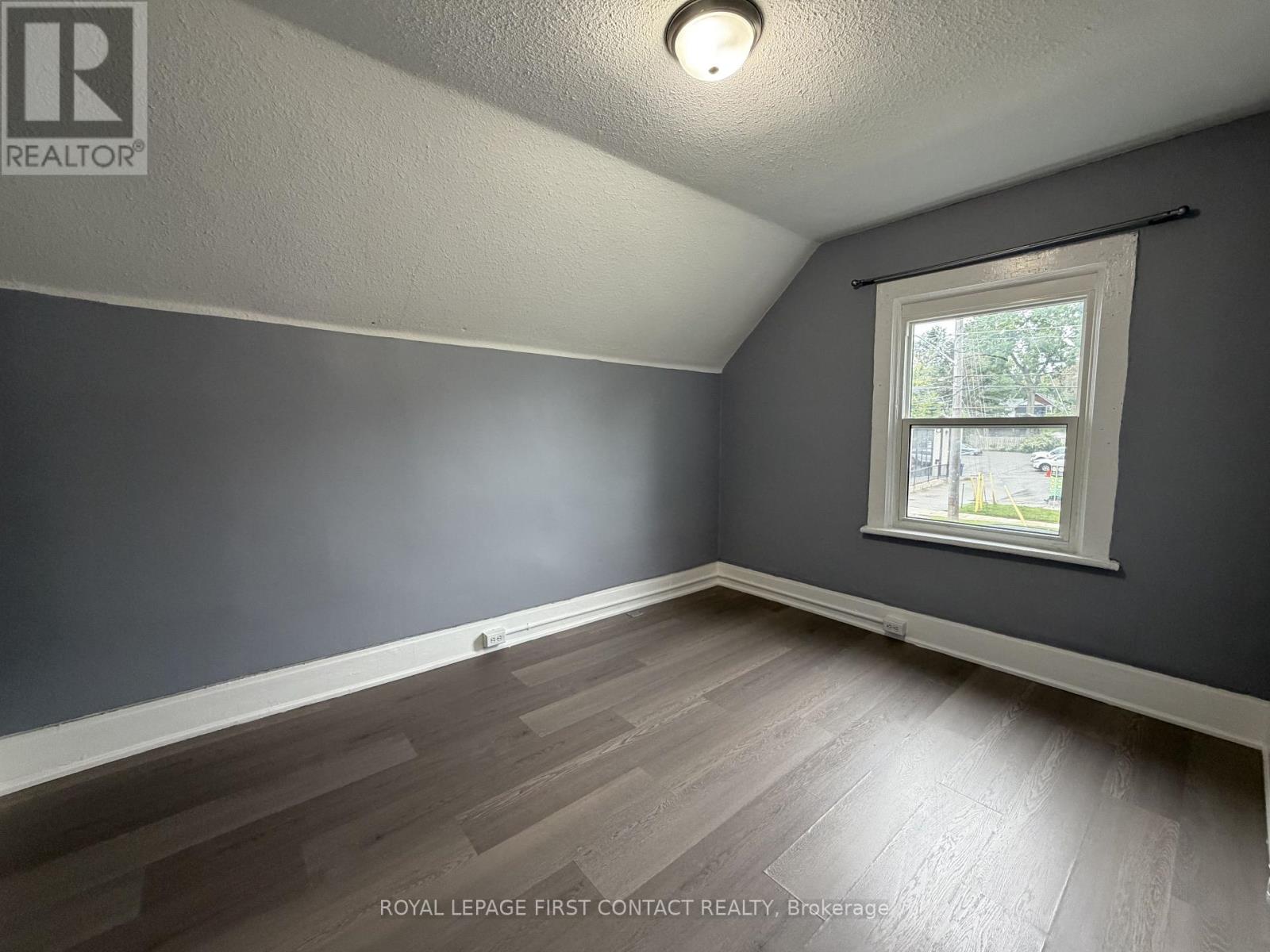 149 Mississaga Street W, Orillia, Ontario  L3V 3B2 - Photo 4 - S13773560