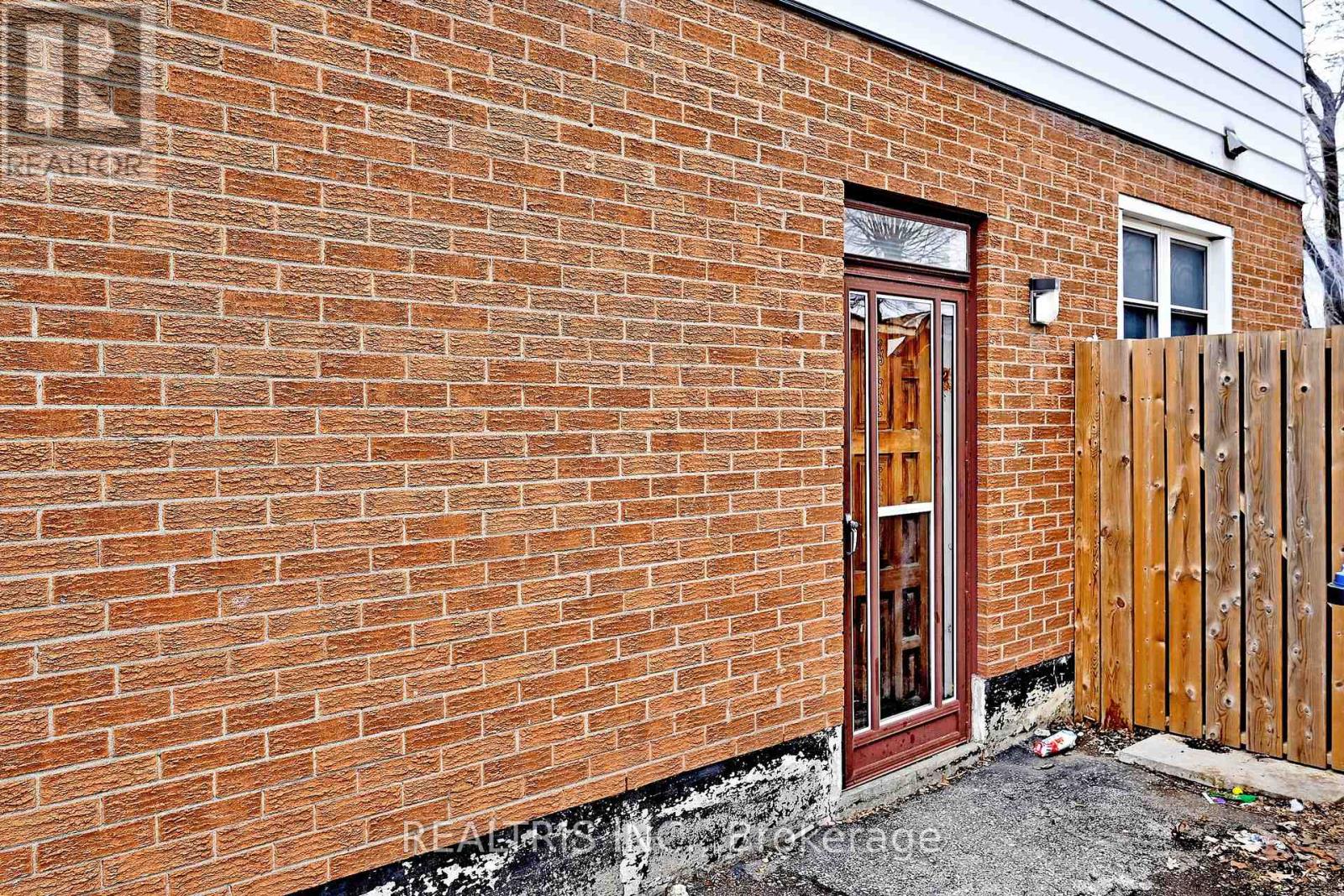 116 Sutherland Avenue, Brampton, Ontario  L6V 2H7 - Photo 28 - W13773324