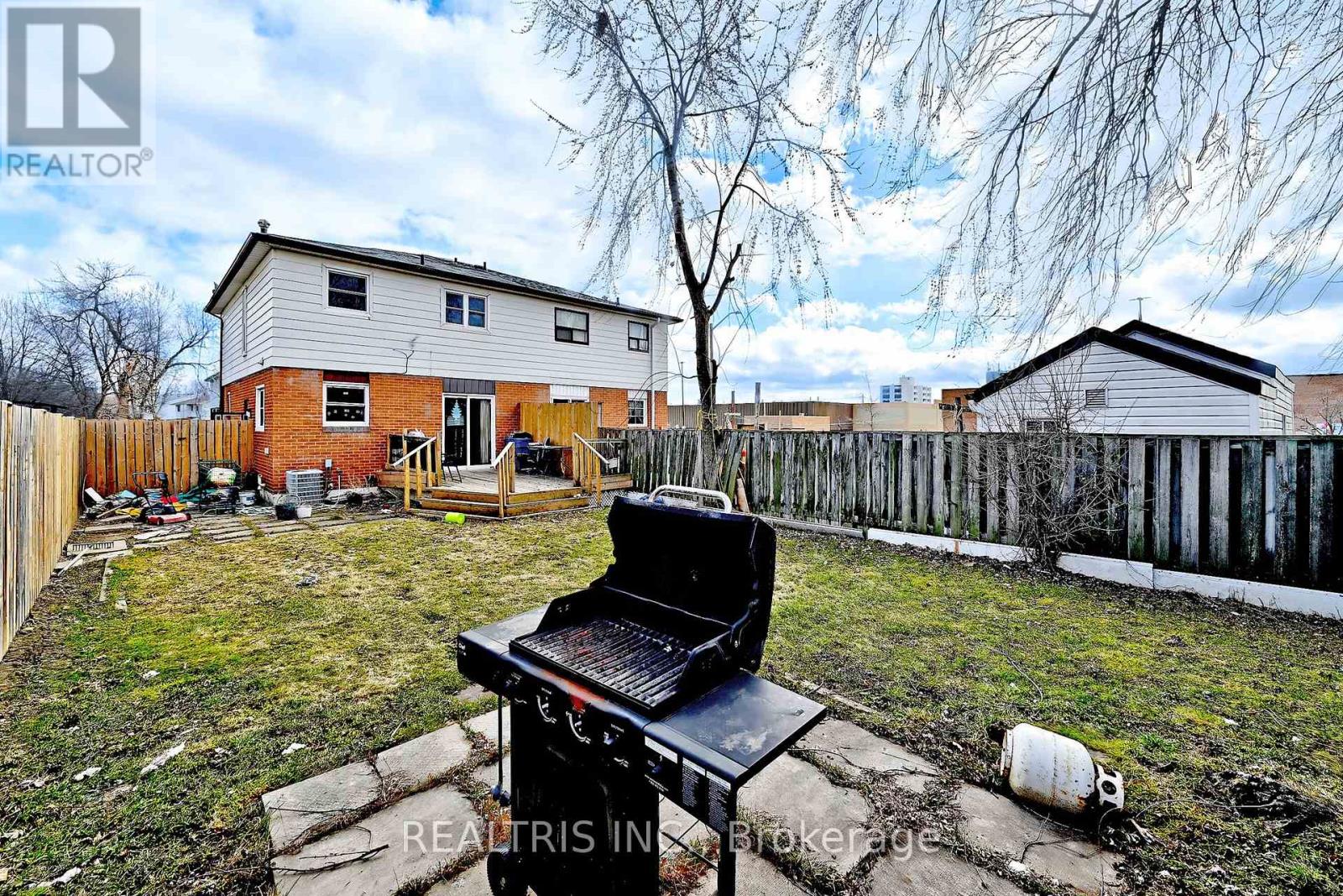 116 Sutherland Avenue, Brampton, Ontario  L6V 2H7 - Photo 31 - W13773324