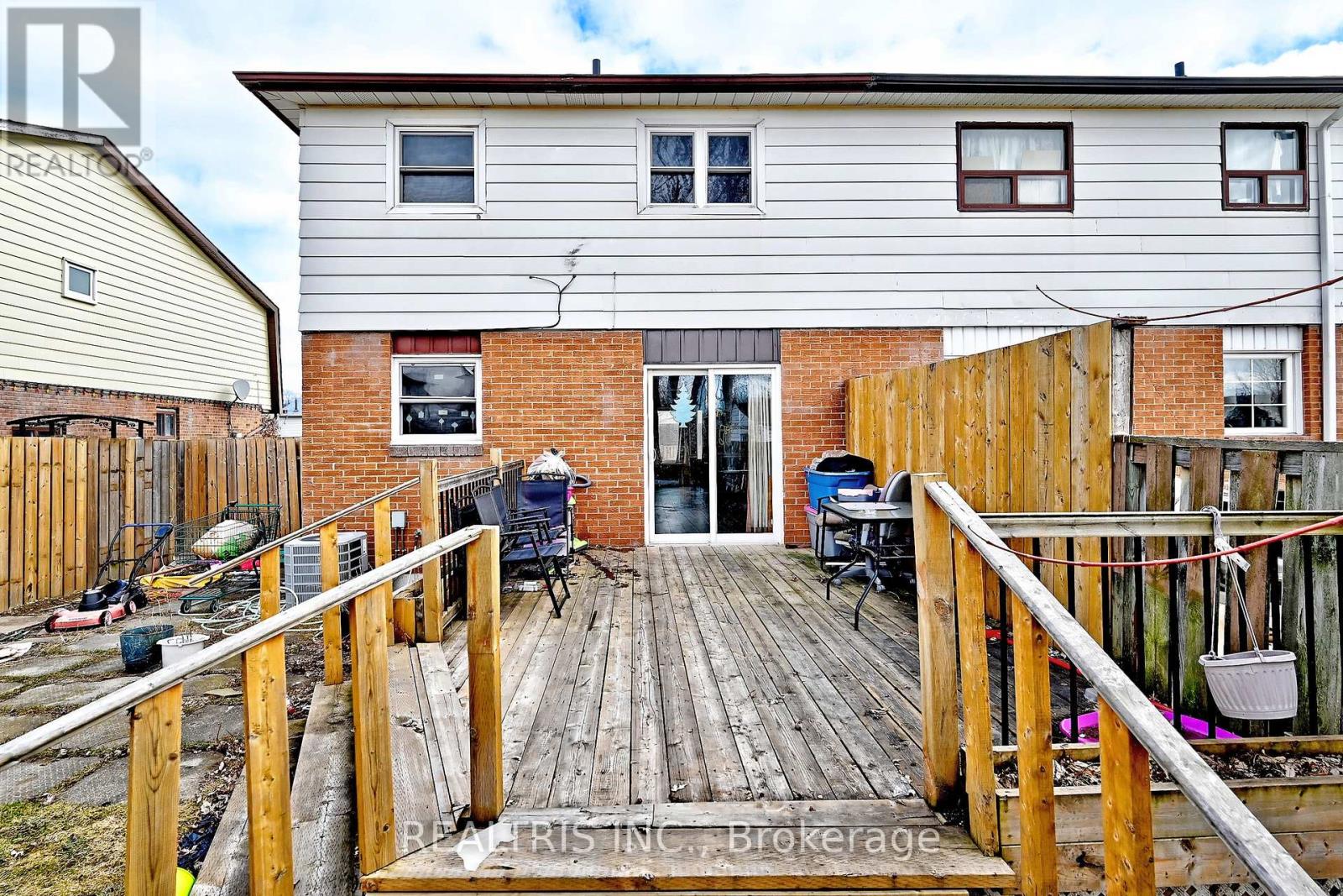 116 Sutherland Avenue, Brampton, Ontario  L6V 2H7 - Photo 33 - W13773324