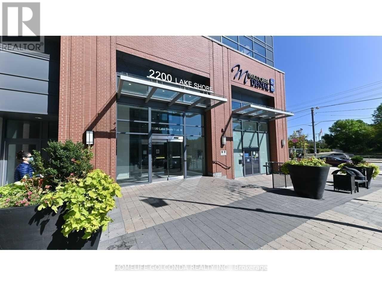 3008 - 2200 LAKE SHORE BOULEVARD W