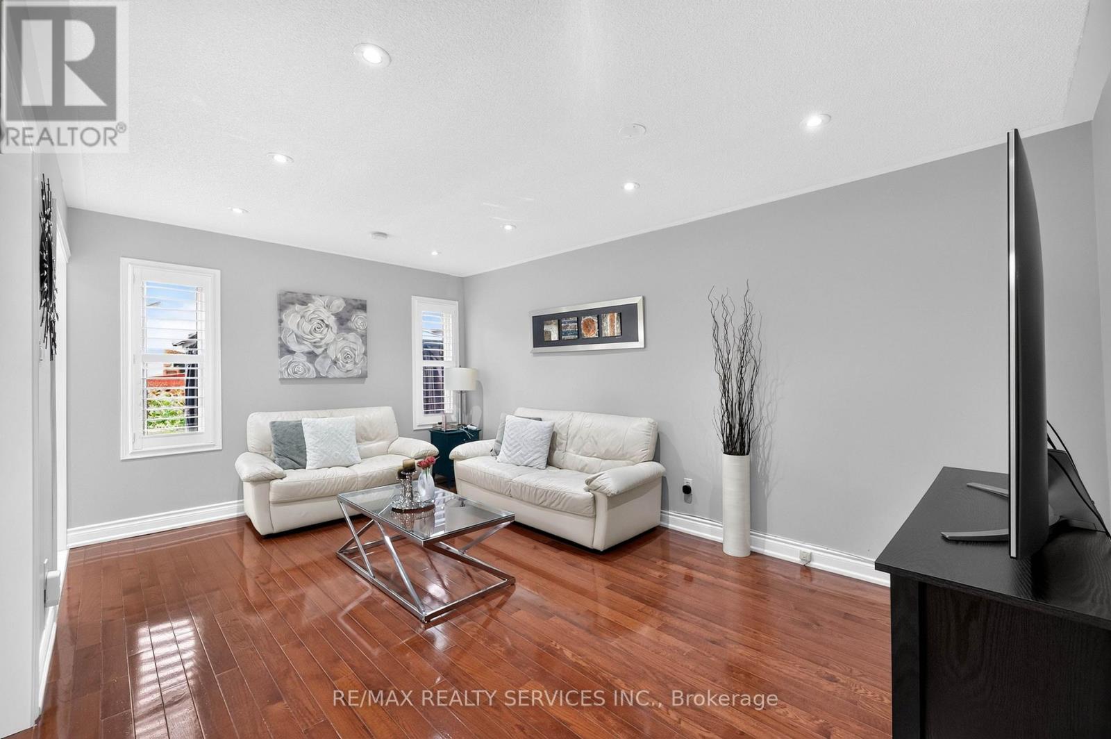 47 Twisted Oak Street, Brampton, Ontario  L6R 1S9 - Photo 13 - W13773554
