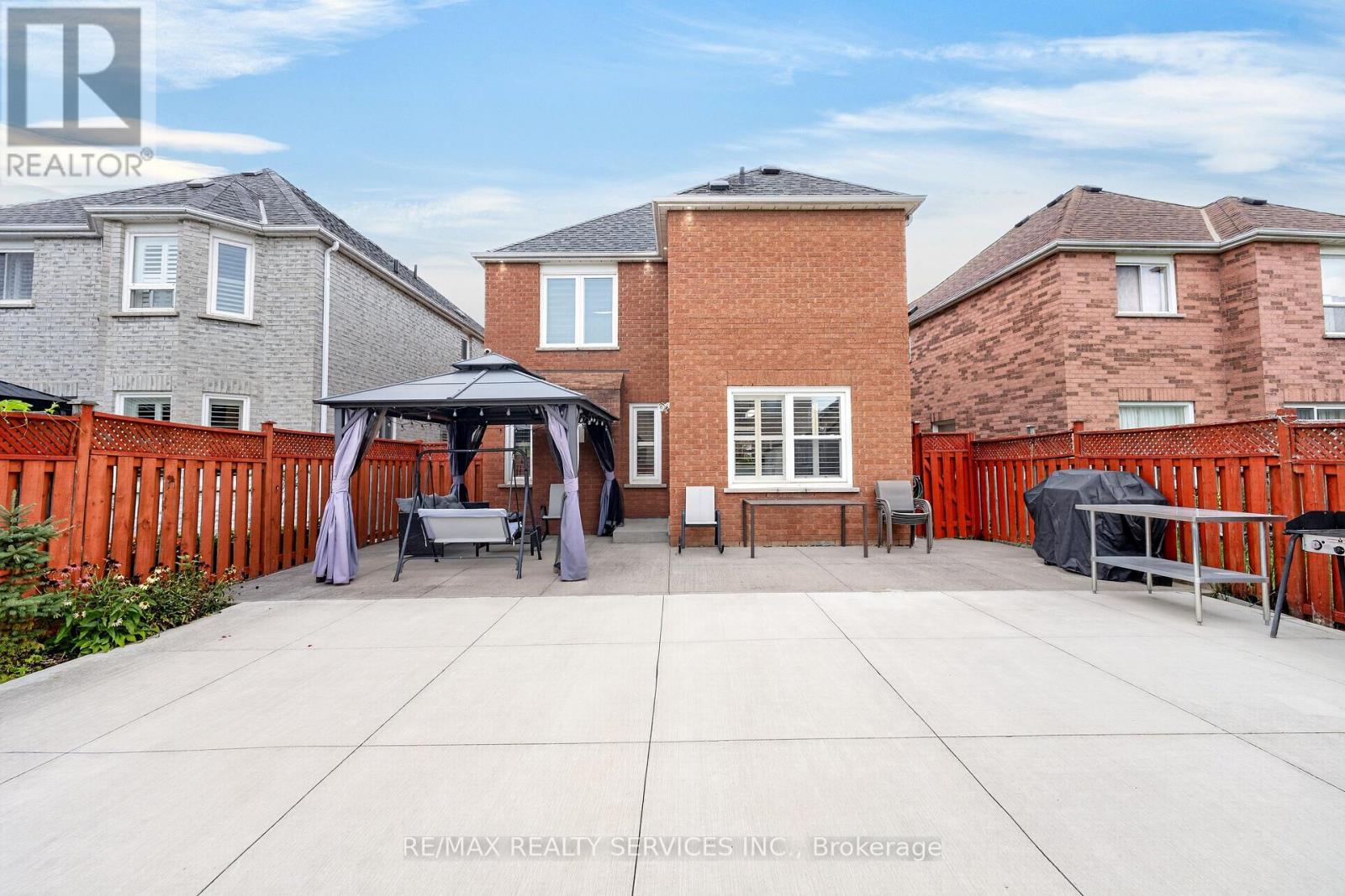 47 Twisted Oak Street, Brampton, Ontario  L6R 1S9 - Photo 45 - W13773554