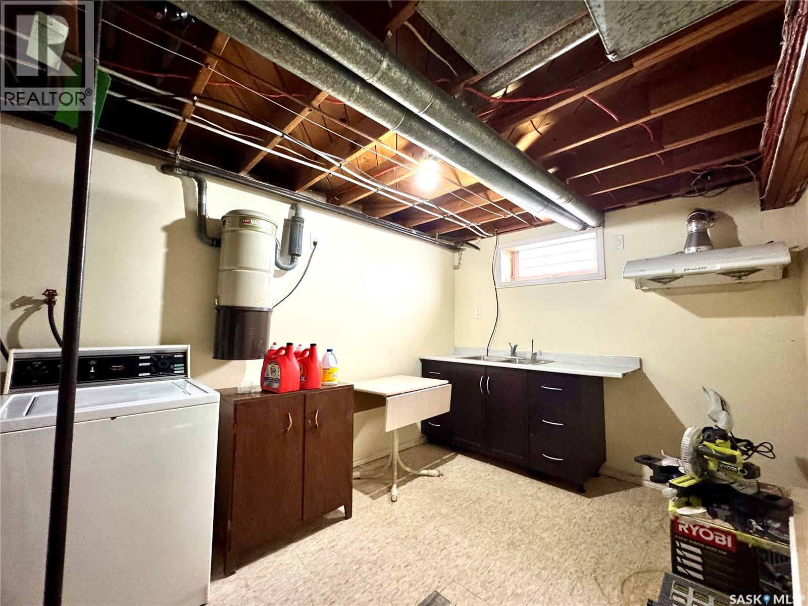 2025 Mcdonald Street, Regina, Saskatchewan  S4N 2Y4 - Photo 22 - SK048151