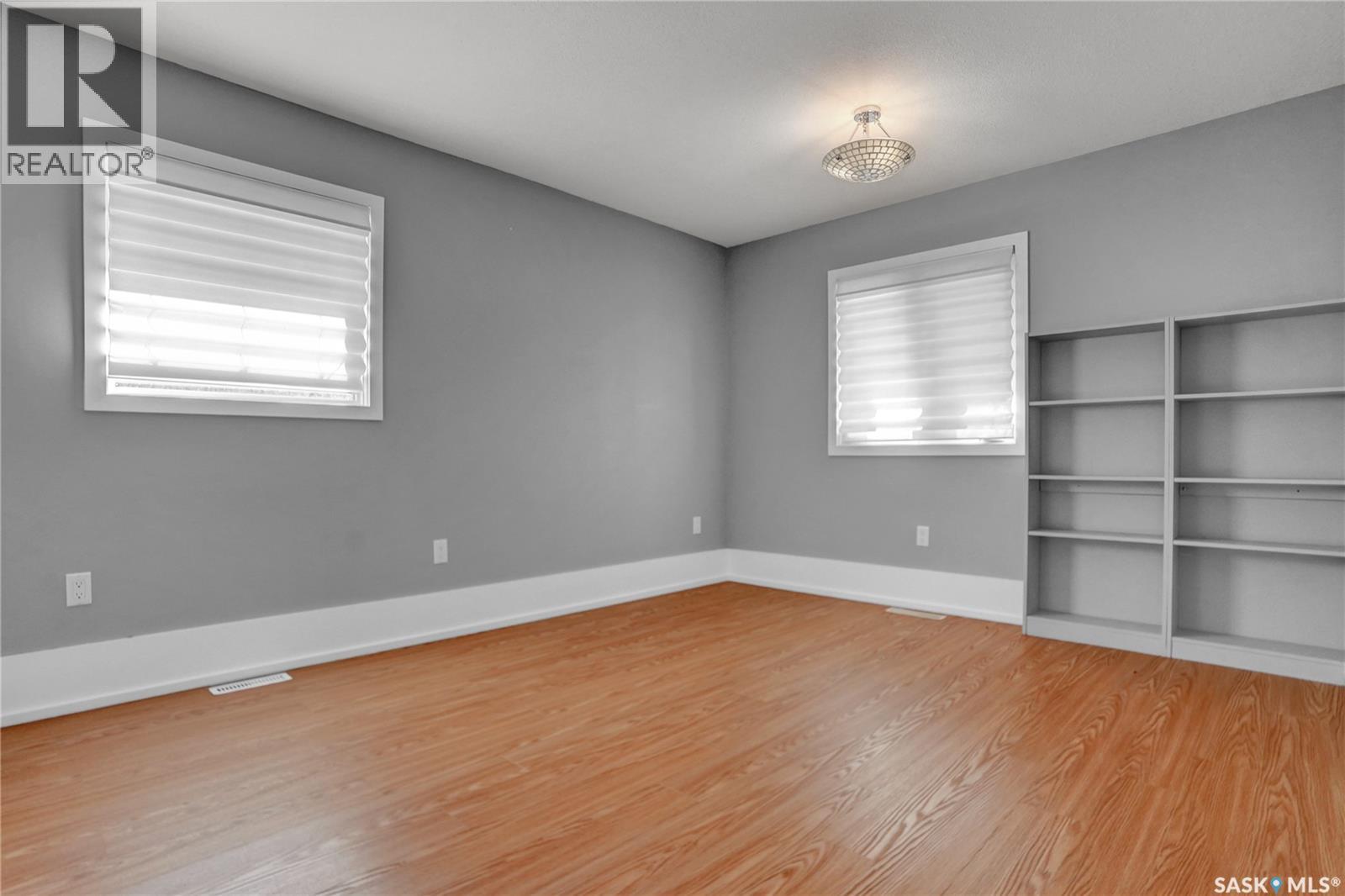 877 Elgin Avenue, Moose Jaw, Saskatchewan  S6H 4G6 - Photo 24 - SK047794