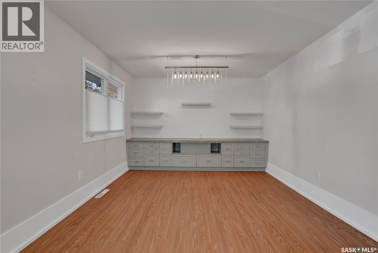 877 Elgin Avenue, Moose Jaw, Saskatchewan  S6H 4G6 - Photo 8 - SK047794