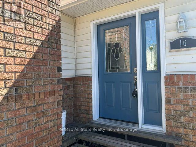 16 Dunn Street, Kawartha Lakes (Bobcaygeon), Ontario  K0M 1A0 - Photo 2 - X13128542