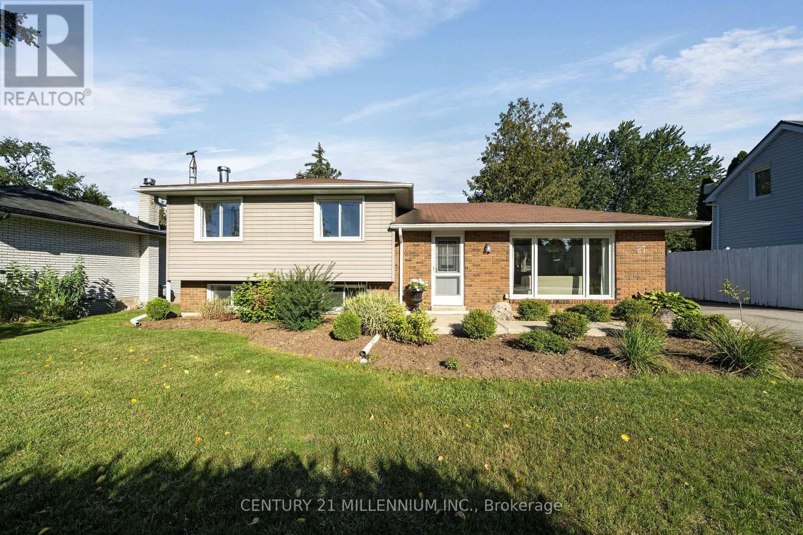 27 DUNDAS STREET W, Erin, Ontario