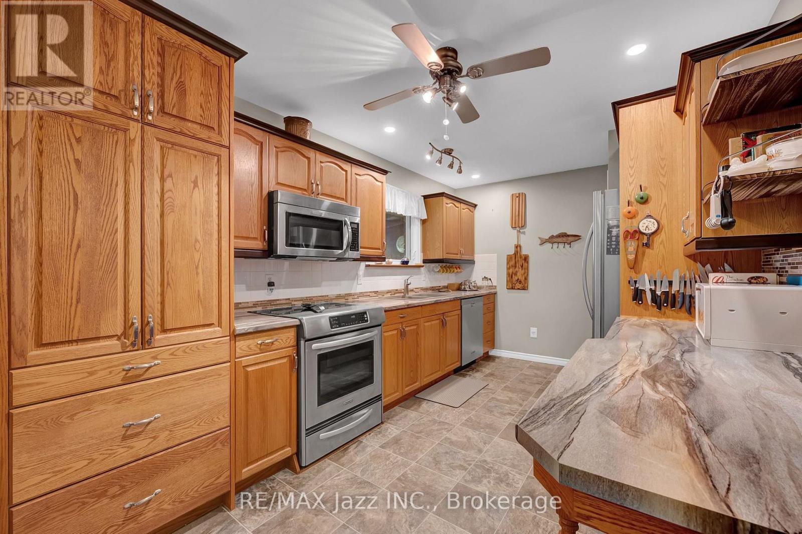 480 Murray Street, Quinte West (Murray Ward), Ontario K8V 5P4 - Photo 12 - X13773532