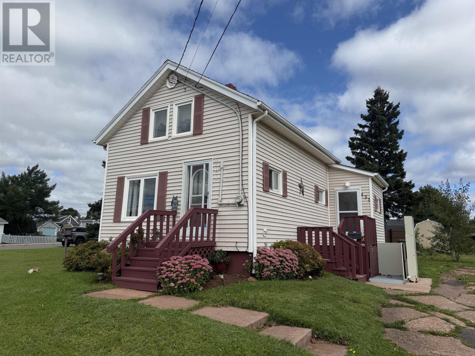 431 North Market Street, Summerside, Prince Edward Island  C1N 1L9 - Photo 1 - 202623077