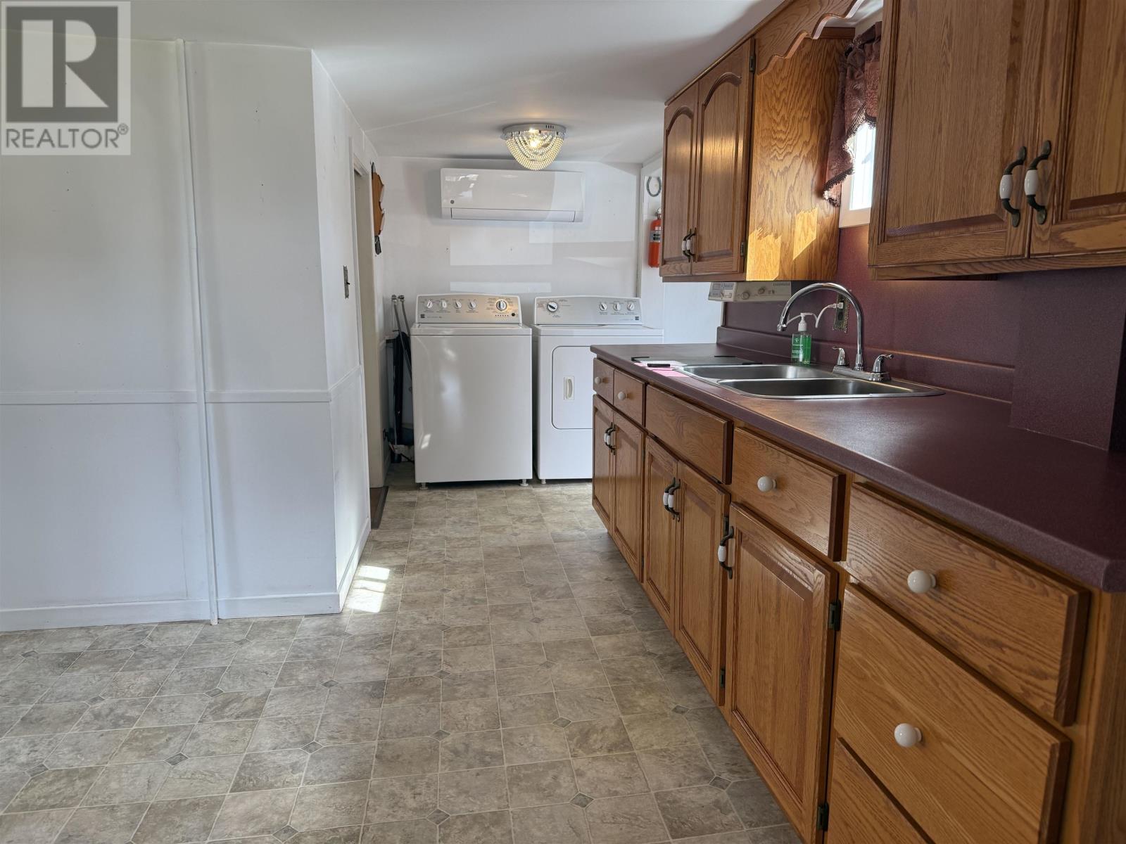 431 North Market Street, Summerside, Prince Edward Island  C1N 1L9 - Photo 8 - 202623077