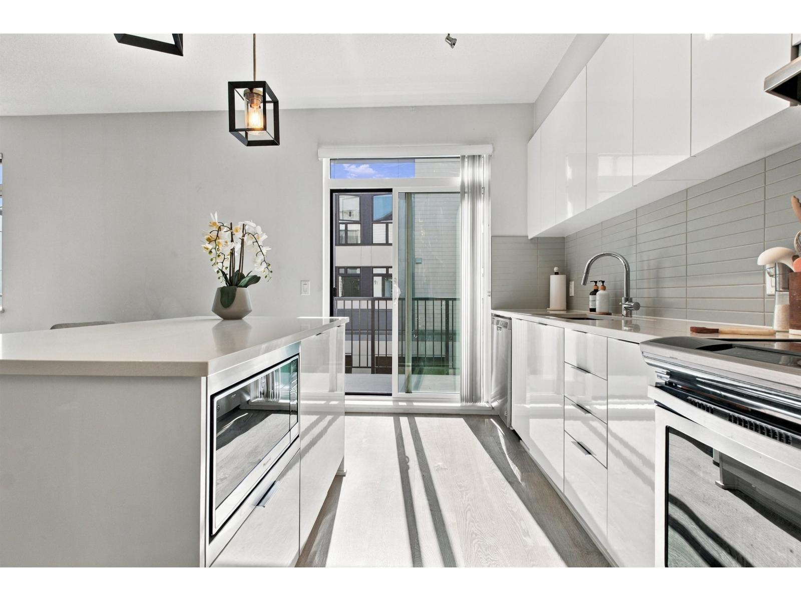 116 15111 Edmund Drive, Surrey, British Columbia  V3S 0A5 - Photo 14 - R3163838
