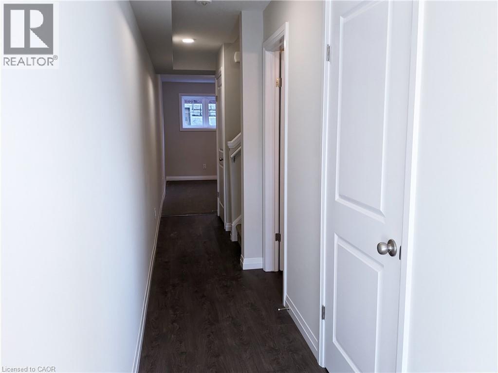 24 Morrison Road Unit# B12, Kitchener, Ontario  N2A 0L1 - Photo 2 - 40862631