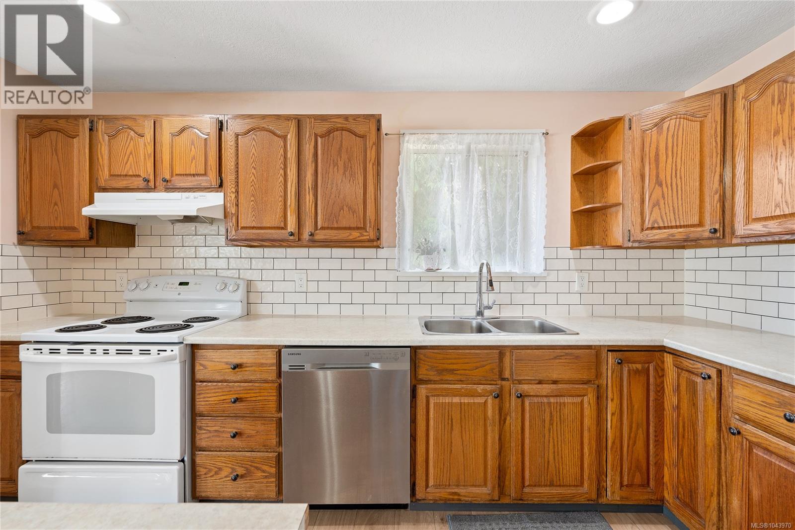 429 Davis Rd, Ladysmith, British Columbia  V9G 1V4 - Photo 10 - 1043970