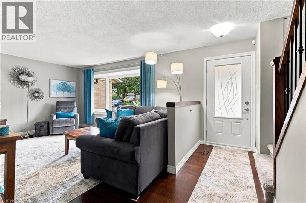 71 Greenock Drive, Kitchener, Ontario  N2E 2J9 - Photo 6 - 40859120