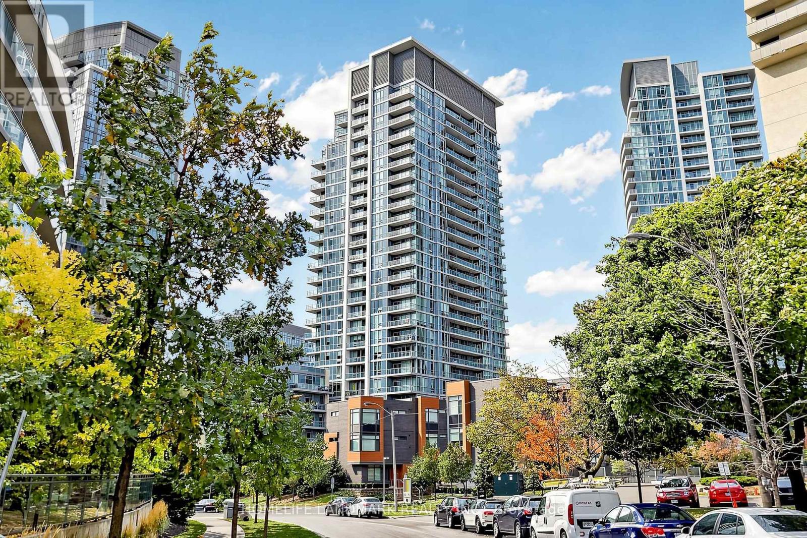 909 - 62 FOREST MANOR ROAD, Toronto, Ontario