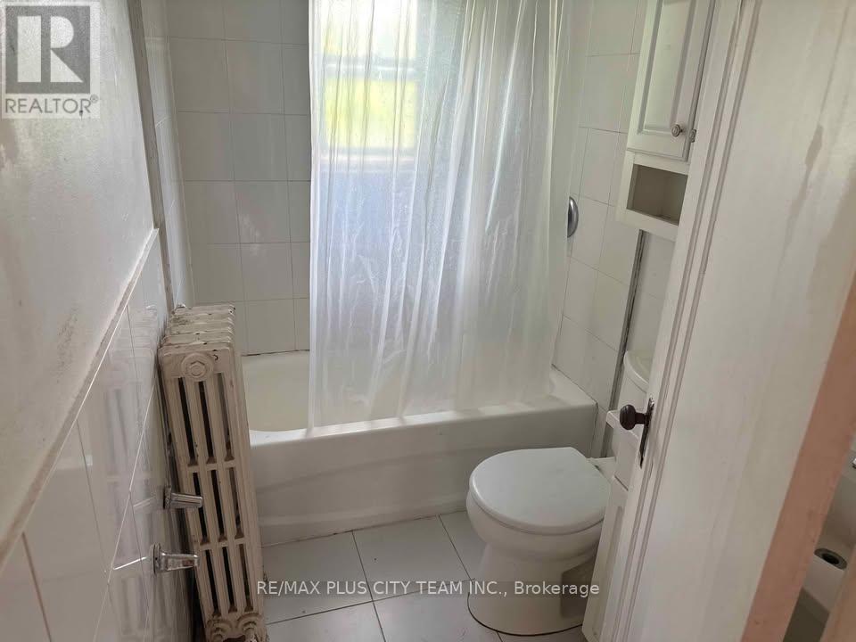 3 - 1745 Bathurst Street, Toronto, Ontario  M5P 3K5 - Photo 11 - C13773708